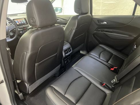 Used 2018 Chevrolet Equinox Premier AWD/4WD image 36