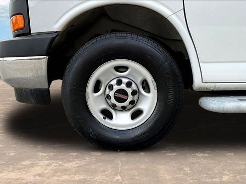 Used 2024 GMC Savana 2500 Work Van w/ Driver Convenience Package image 37