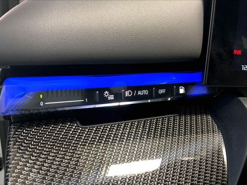 Used 2026 BMW M5 w/ Carbon Package image 66