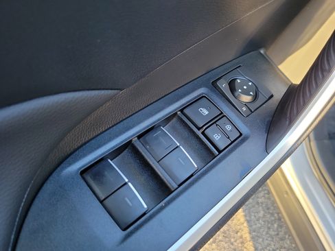 Used 2025 Toyota RAV4 XLE Premium image 14