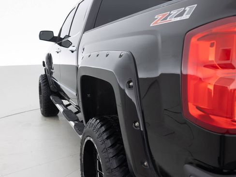 Used 2017 Chevrolet Silverado 1500 LTZ Z71 w/ LTZ Plus Package image 13