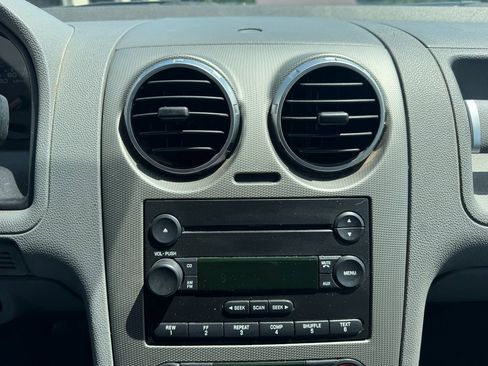 Used 2005 Ford Freestyle SE image 18