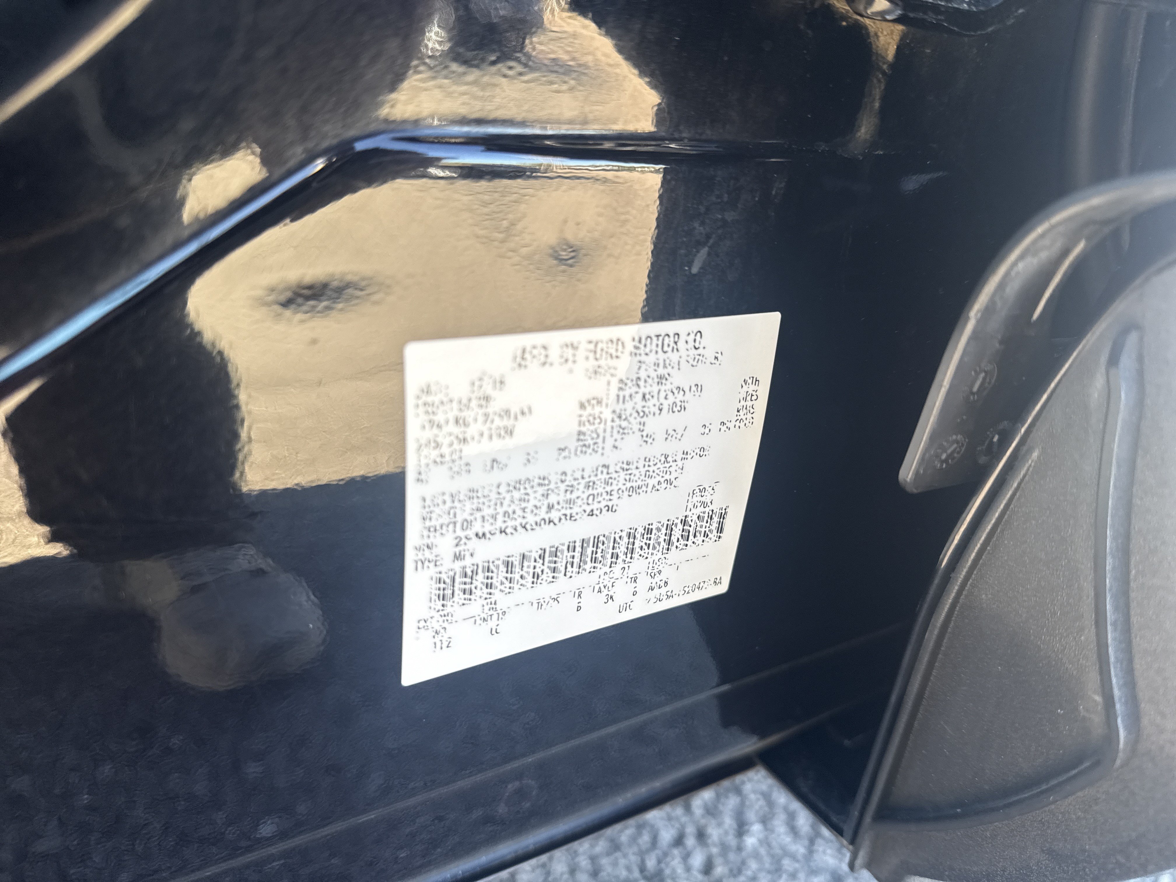 Used 2019 Ford Edge Titanium FWD image 32