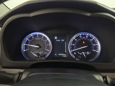 Used 2018 Toyota Highlander XLE AWD/4WD image 15