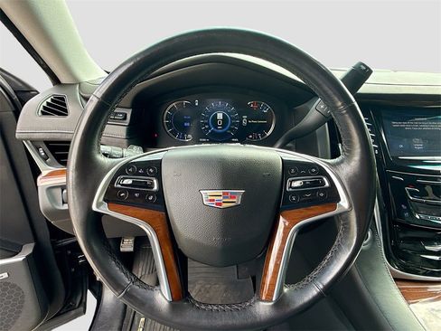 Used 2019 Cadillac Escalade Luxury image 12