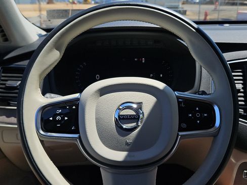 Certified 2023 Volvo XC90 B6 Plus w/ Protection Package AWD/4WD image 19