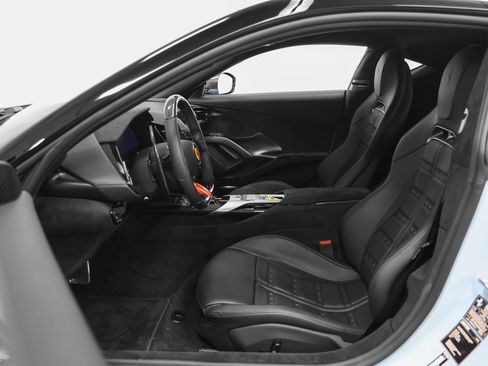 Certified 2025 Ferrari 12Cilindri RWD image 84