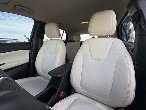 Used 2022 Buick Encore GX Select w/ Sport Touring Package image 22