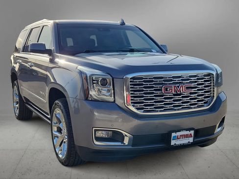 Used 2018 GMC Yukon Denali w/ Denali Ultimate Package image 3