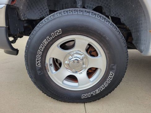 Used 1999 Ford F150 Lariat AWD/4WD image 22