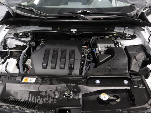 Used 2024 Mitsubishi Eclipse Cross LE image 14