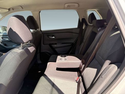 Certified 2023 Volvo XC40 B5 Plus w/ Protection Package Premier image 15