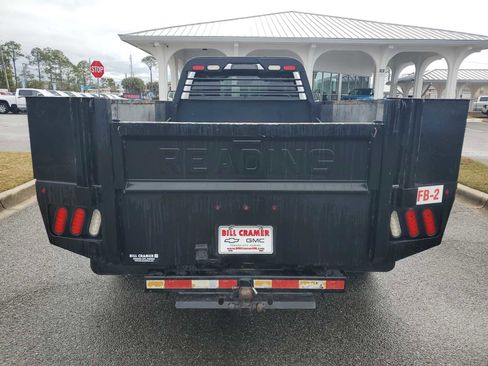 Used 2019 RAM 3500 Tradesman w/ Safety Group image 4