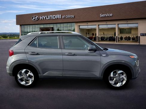New 2026 Hyundai Venue SEL FWD image 9