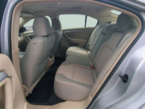 Used 2017 Ford Taurus SEL FWD image 10