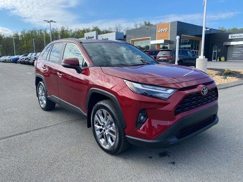 Used 2025 Toyota RAV4 XLE Premium w/ Weather Package AWD/4WD image 1