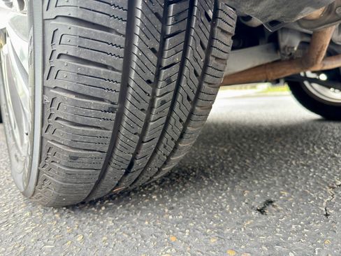 Used 2020 Subaru Ascent Limited image 17