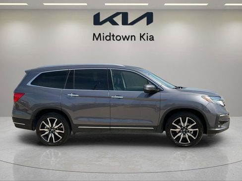 Used 2022 Honda Pilot Touring image 2