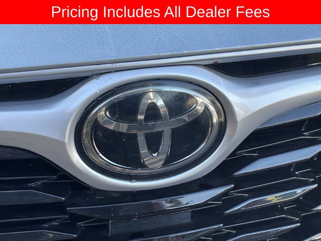 Used 2021 Toyota Highlander LE AWD/4WD image 13