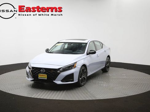 Used 2023 Nissan Altima 2.5 SR AWD/4WD image 55