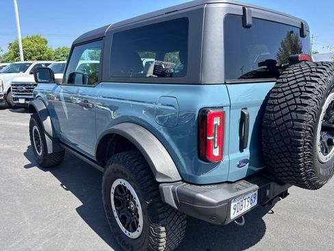 Used 2022 Ford Bronco Badlands w/ Sasquatch Package AWD/4WD image 3