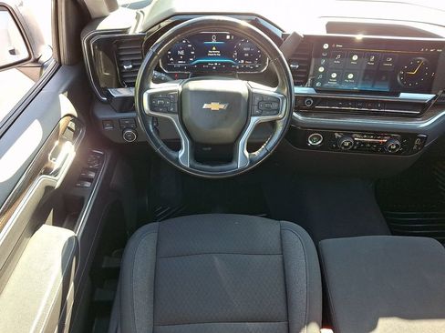 Certified 2022 Chevrolet Silverado 1500 LT AWD/4WD image 11