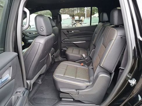 New 2026 Chevrolet Traverse High Country image 5