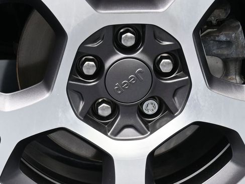 Used 2022 Jeep Compass Trailhawk image 50