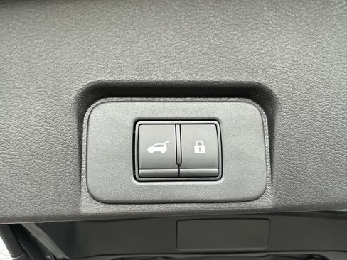 New 2026 Nissan Rogue SV AWD/4WD image 34