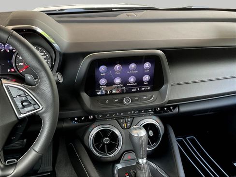 Used 2019 Chevrolet Camaro SS RWD image 9