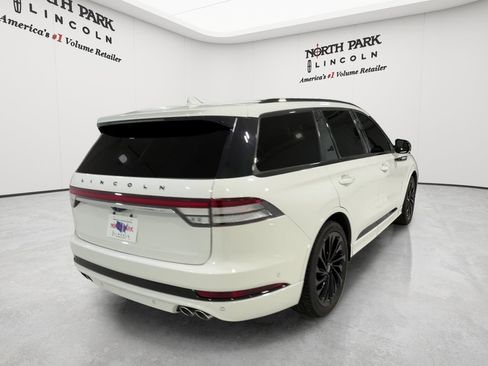 Used 2023 Lincoln Aviator Black Label w/ Jet Package AWD/4WD image 5