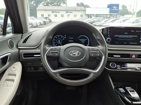 Used 2023 Hyundai Sonata SEL w/ Convenience Package FWD image 19