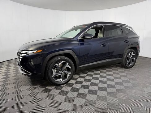 Used 2024 Hyundai Tucson Limited AWD/4WD image 18