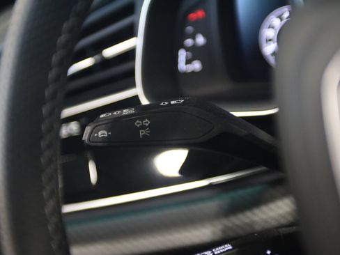 Used 2024 Audi RS Q8 AWD/4WD image 22