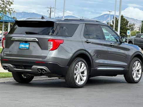 Certified 2023 Ford Explorer Platinum w/ Technology Package AWD/4WD image 2
