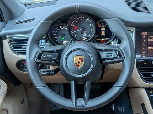 New 2026 Porsche Macan image 16