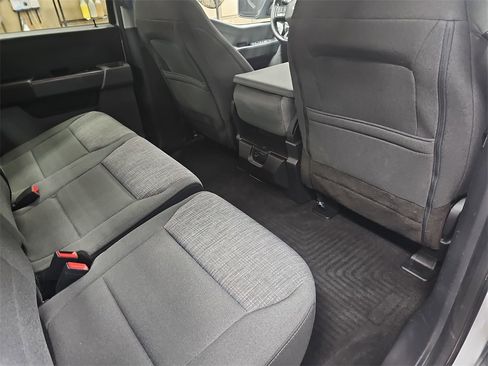 Used 2021 Ford F150 XLT image 11