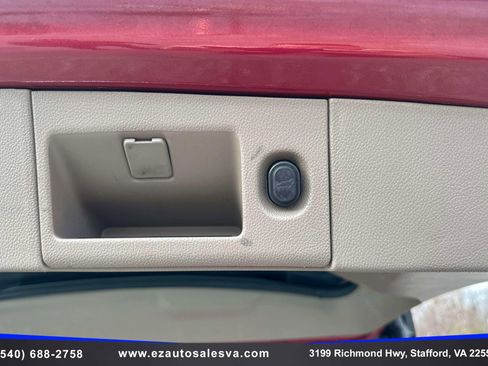 Used 2015 Chevrolet Suburban LTZ image 13