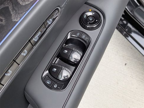 New 2026 Genesis G90 3.5T Prestige image 11