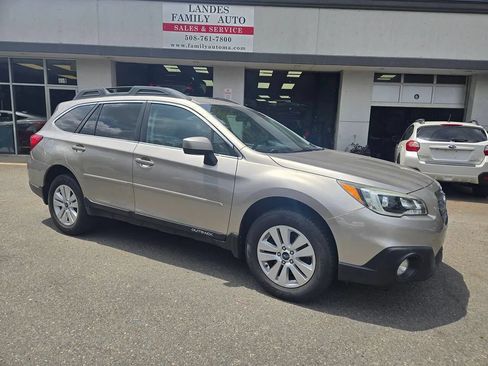 Used 2016 Subaru Outback 2.5i Premium AWD/4WD image 21