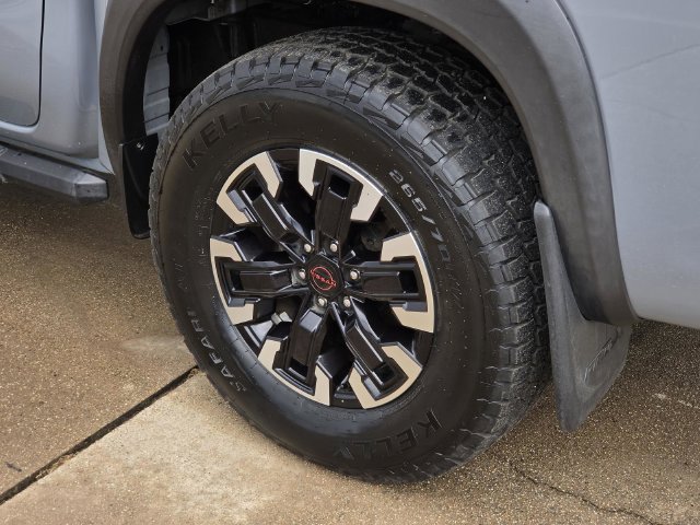 Used 2023 Nissan Frontier Pro-X w/ Pro Convenience Package RWD image 9