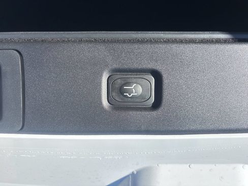 New 2026 Ford Expedition Active RWD image 13