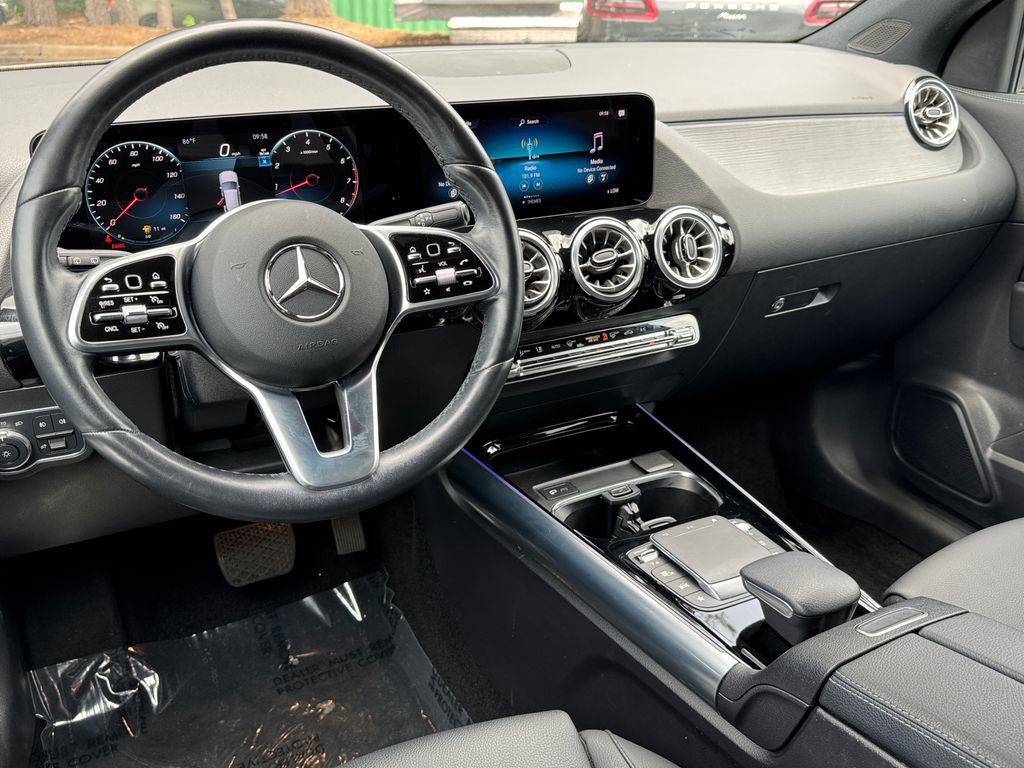 Used 2023 Mercedes-Benz GLA 250 w/ Premium Package image 30