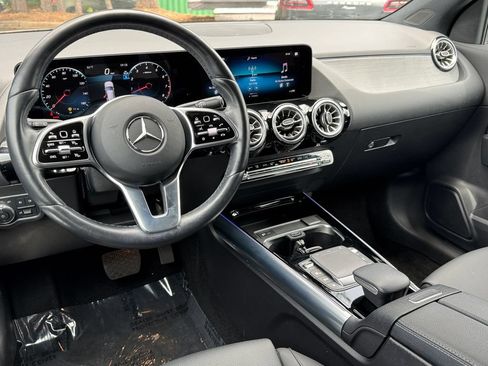 Used 2023 Mercedes-Benz GLA 250 w/ Premium Package image 30