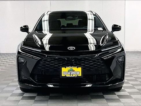 Used 2025 Toyota Crown Signia image 4