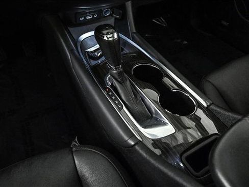 Used 2020 Chevrolet Malibu Premier image 12