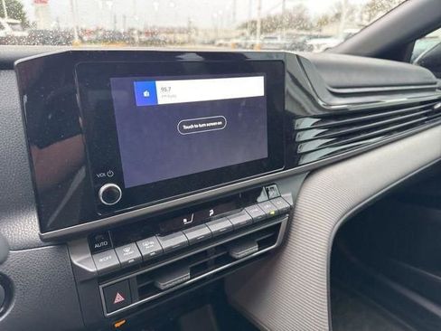 Used 2025 Toyota Camry LE image 32