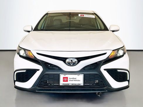 Used 2024 Toyota Camry SE w/ Convenience Package image 2