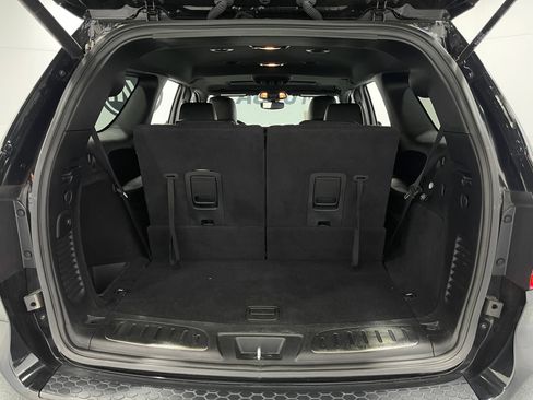 Used 2021 Dodge Durango R/T w/ Blacktop Package AWD/4WD image 25