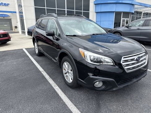 Used 2015 Subaru Outback 2.5i Premium AWD/4WD image 7